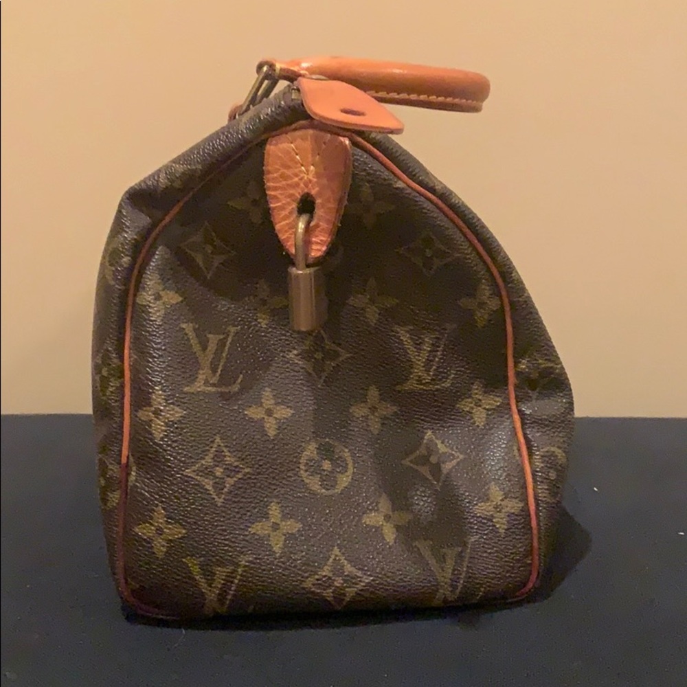 Authentic  Louis Vuitton Speedy 25 - Picture 2 of 15
